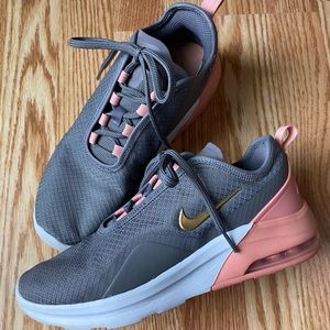 Women’s Nike air shoes